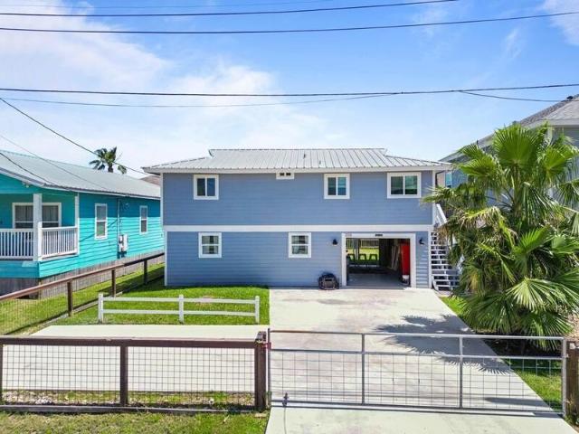 House for sale in Rockport