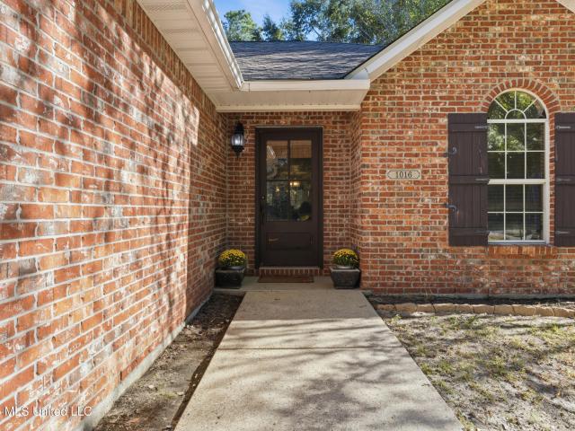 House for sale in Ocean Springs, Jackson County