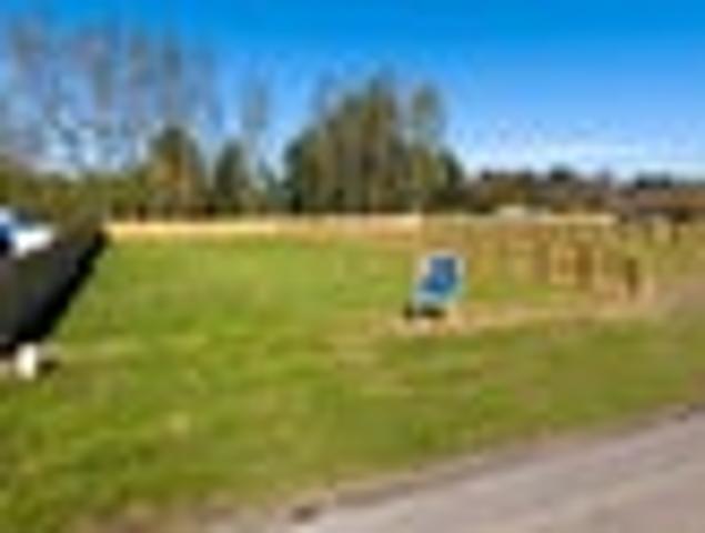 Land for sale in Chertsey, Canterbury