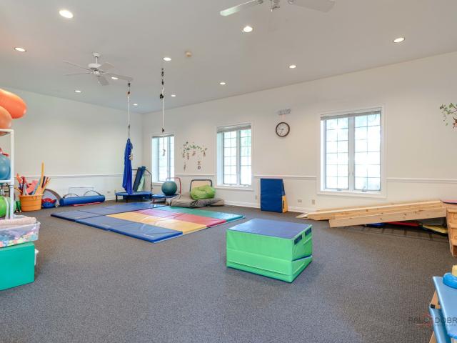 Commercial for sale in Libertyville, Illinois