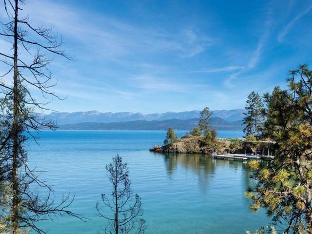 Land for sale in Lakeside