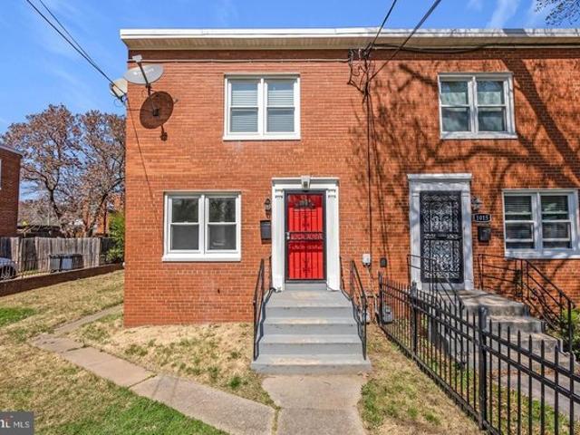 Townhouse for sale in Capitol Heights, Prince George's County
