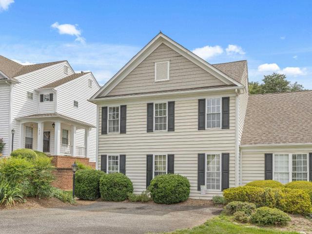 Townhouse for sale in Virginia