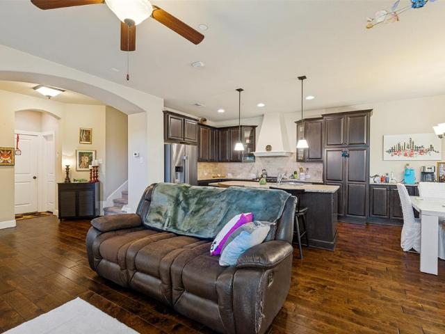 Townhouse for sale in Euless, Texas