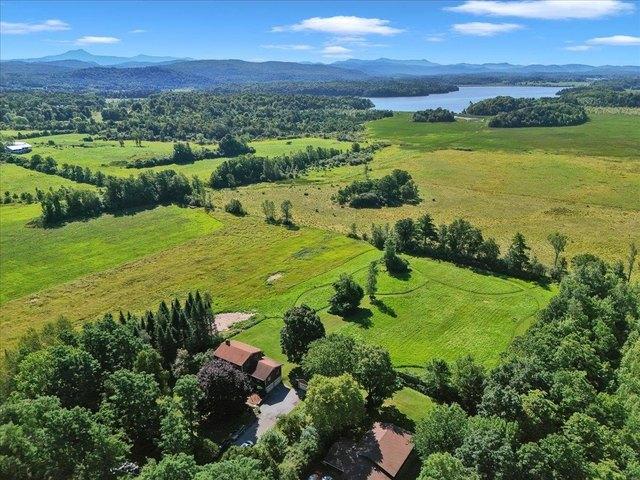 House for sale in Shelburne, Vermont