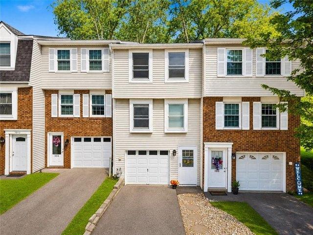 Townhouse for sale in Cranberry Twp, Pennsylvania
