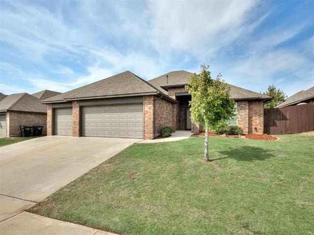 House for sale in Moore, Cleveland County