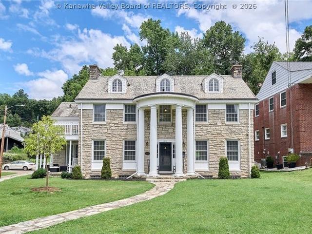 House for sale in Charleston, West Virginia