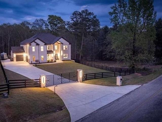 House for sale in Hoschton, Jackson County