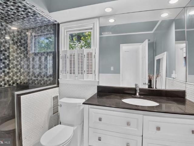 House for sale in Spinnaker Run, Annapolis