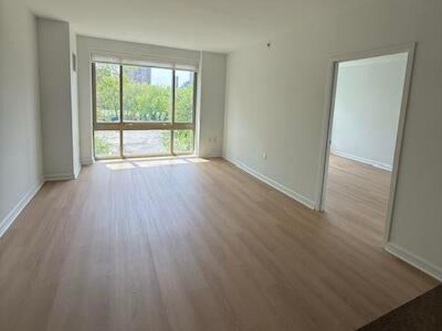 Room for rent in Arverne, New York