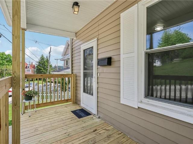 House for sale in Coraopolis, Pennsylvania