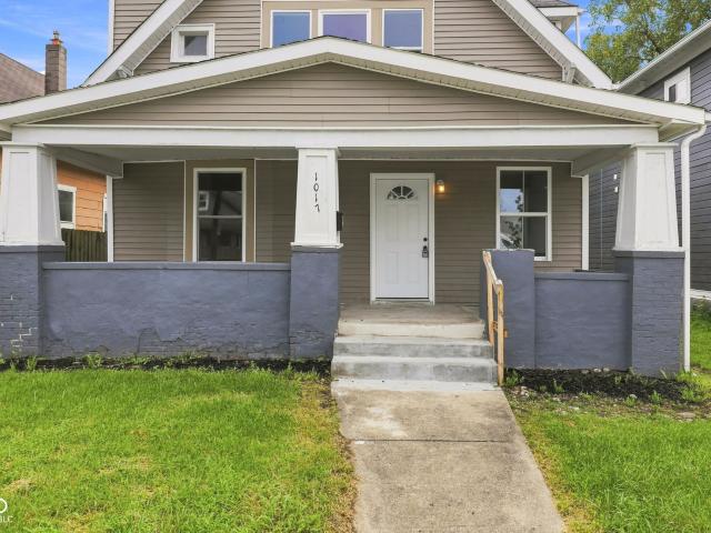 House for sale in Near Eastside, Camby