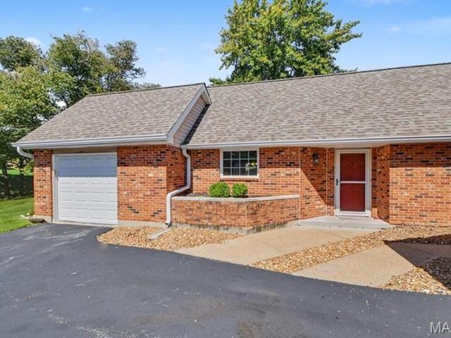 Townhouse for sale in Ballwin, Missouri