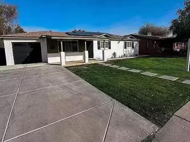 House for sale in Tempe