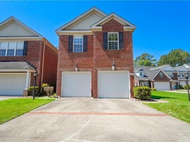 Townhouse for sale in Virginia