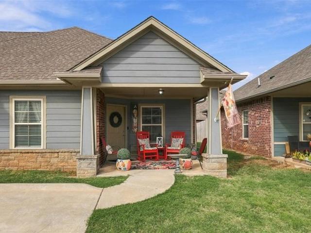 Townhouse for sale in Oklahoma City, Oklahoma County