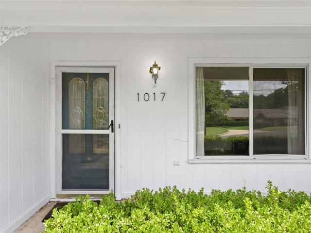 House for sale in Woodway, Texas