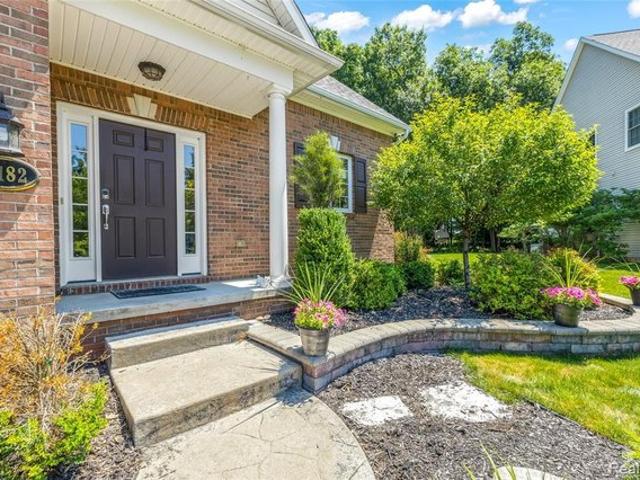House for sale in Grand Blanc, Michigan