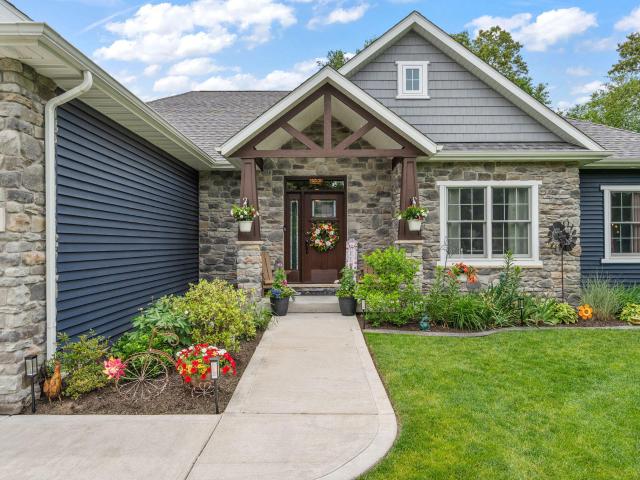 House for sale in Demotte, Indiana