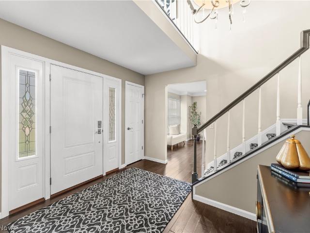 House for sale in Huntington Park Estates, Strongsville