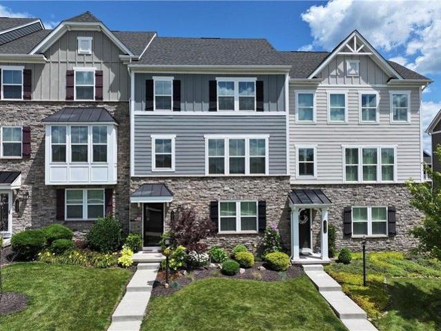 Townhouse for sale in Valencia, Pennsylvania