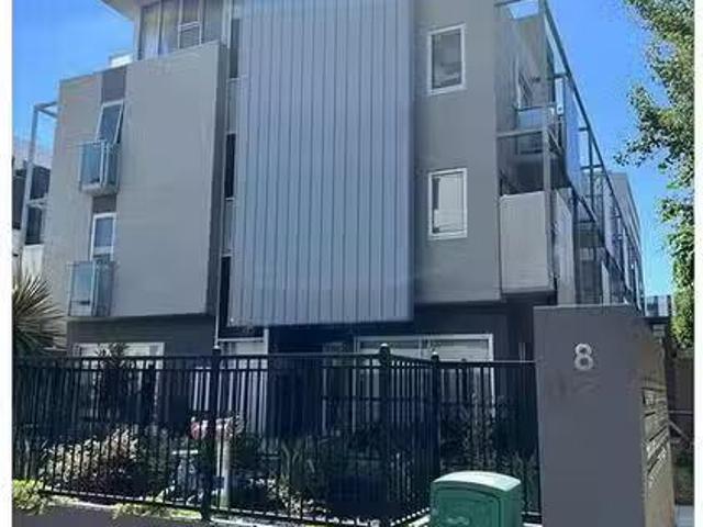 Apartment for rent in Box Hill