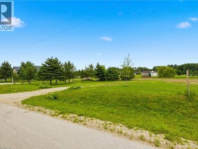 Land for sale in Howick, Ontario