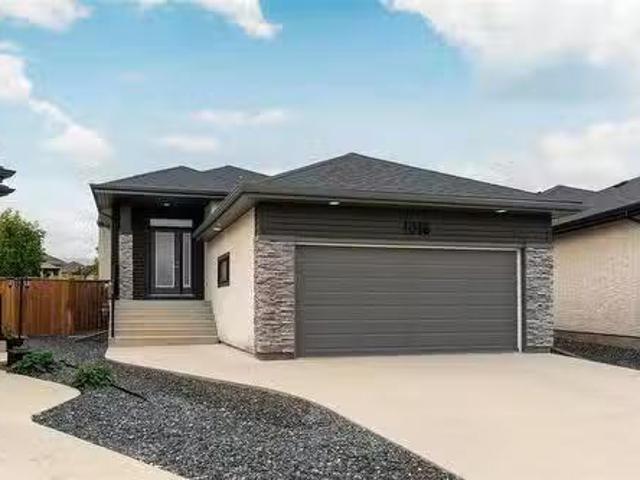 House for sale in East St. Paul, Manitoba