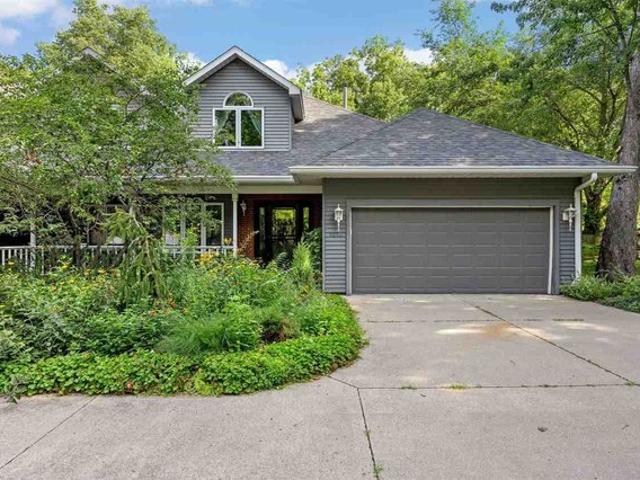 Condo for sale in Iowa City, Iowa