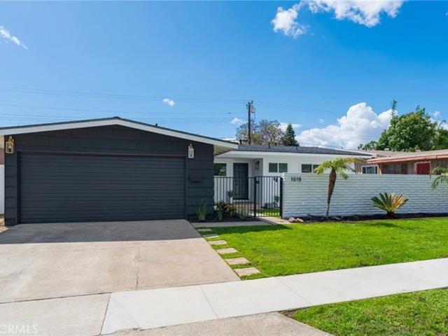 House for sale in Santa Ana, California