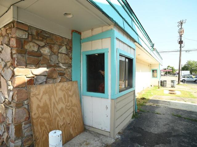 Commercial for sale in Denison, Texas