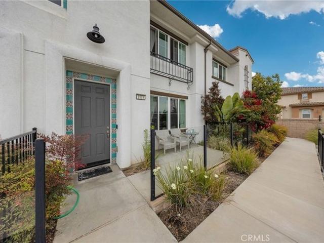 Townhouse for sale in Upland, California