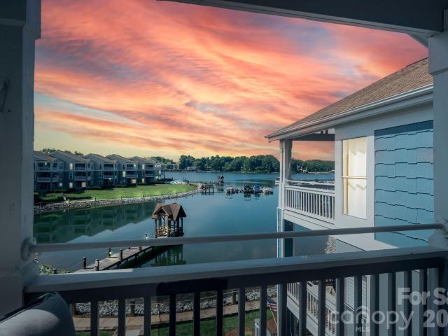 Condo for sale in Mecklenburg, North Carolina