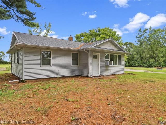 House for sale in Birch Run Township, Saginaw County
