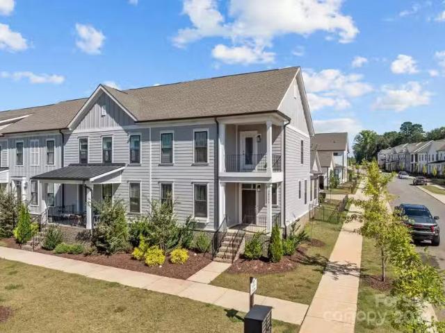 Condo for sale in Huntersville