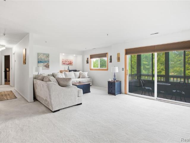 Condo for sale in Grosse Ile, Michigan