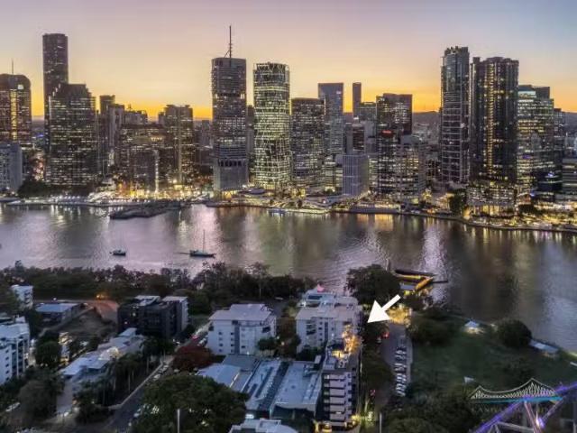 Apartment for rent in Kangaroo Point, Greater Brisbane