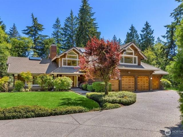 House for sale in Bainbridge Island, Washington