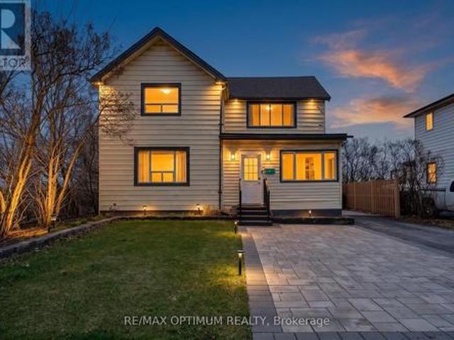House for rent in Ancaster, Ontario