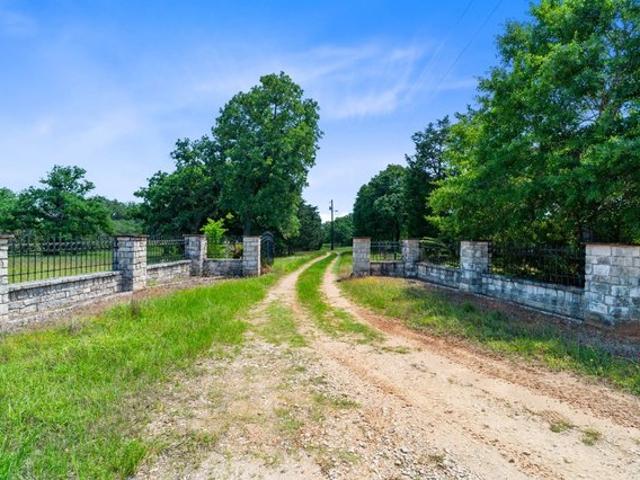 Farm for sale in Weimar, Texas