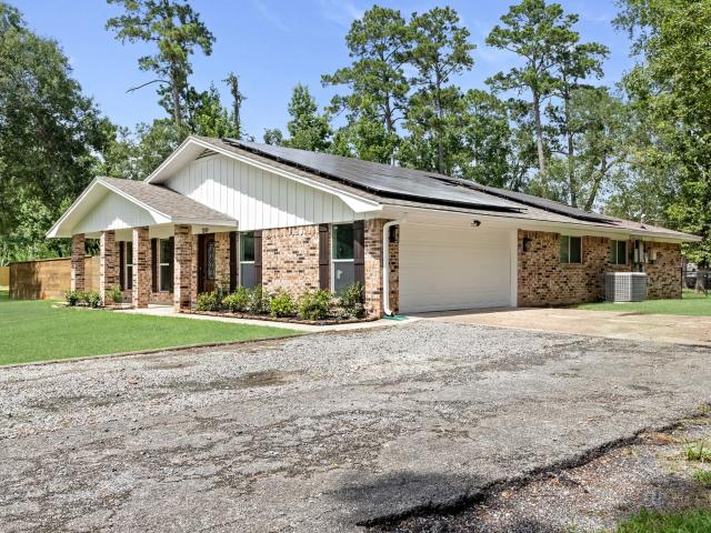 House for sale in Sour Lake, Texas