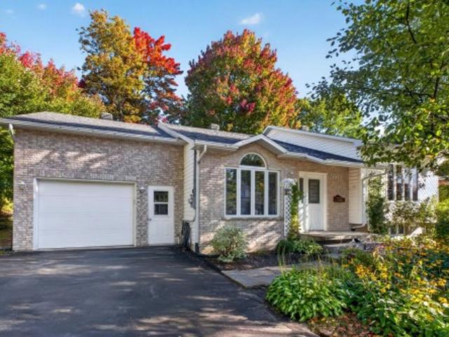 House for sale in Brompton–Rock Forest–Saint-Élie–Deauville, Sherbrooke