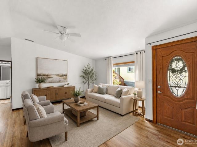 House for sale in Cosmopolis, Washington