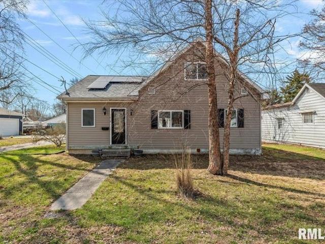 House for sale in Auburn, Illinois