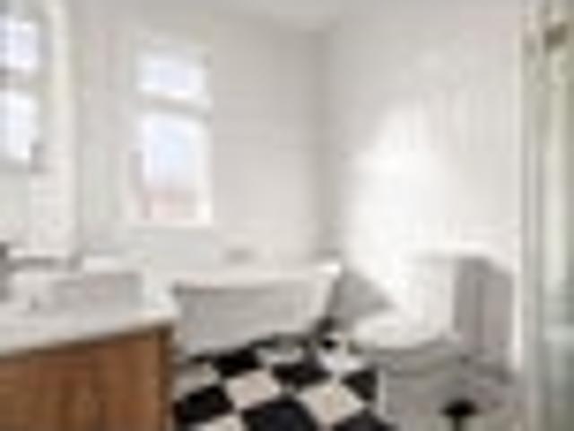 House for sale in Edgeware, Canterbury