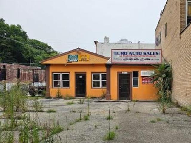 Land for sale in Richmond Hill, New York