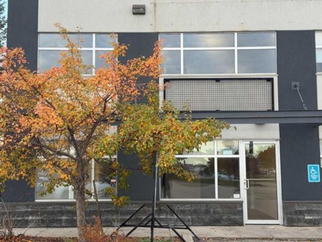 Commercial for rent in Grande Prairie