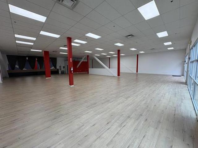 Commercial for rent in Surrey, British Columbia