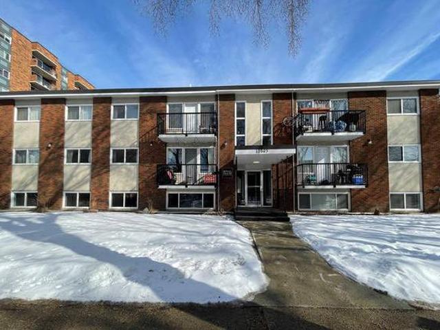 House for sale in Edmonton
